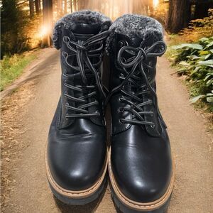 Anjou Femme Black and Gray Winter hiking ,walking Boots